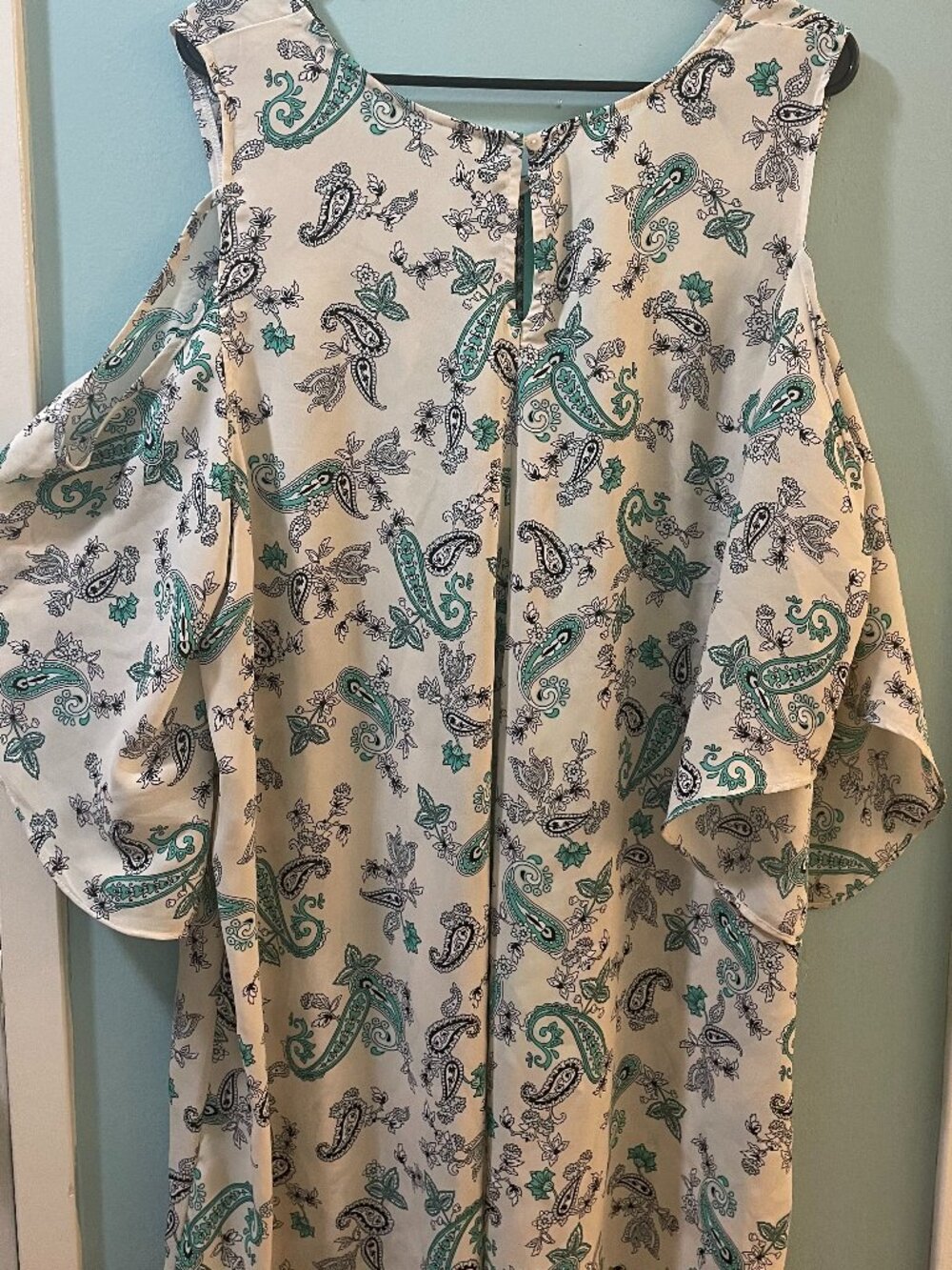 Chiffon Cream And Mint Paisley Cold Shoulder Top, 2x - Picture 3 of 3